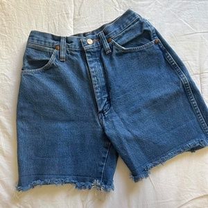 vintage wrangler cut off short!